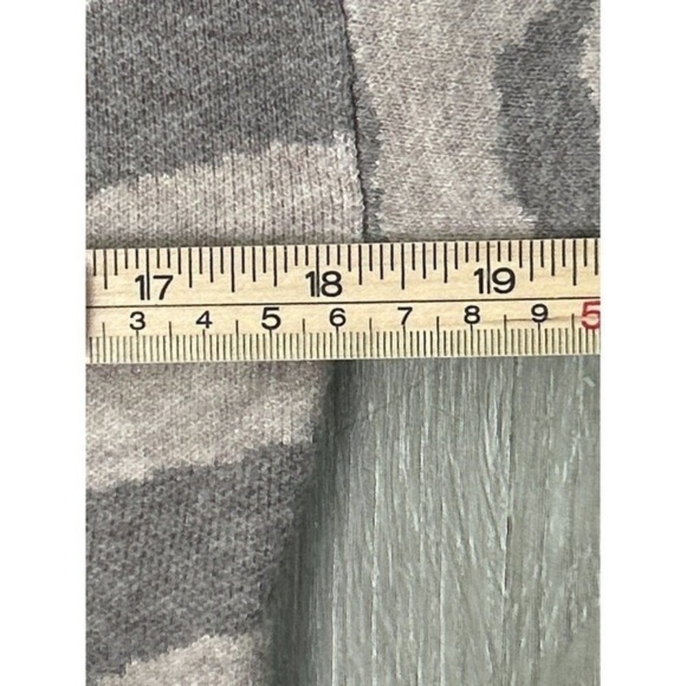 Tahari XS Zebra Print Mock Neck‎ Sweater Taupe Beige Long Sleeve Knit Top - Picture 9 of 10